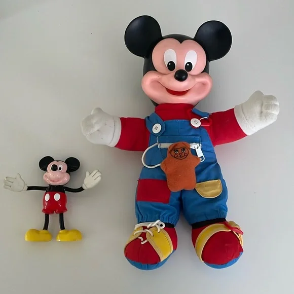 Disney Toys Rare Find Vintage 98s Learn To Dress Myself Mickey